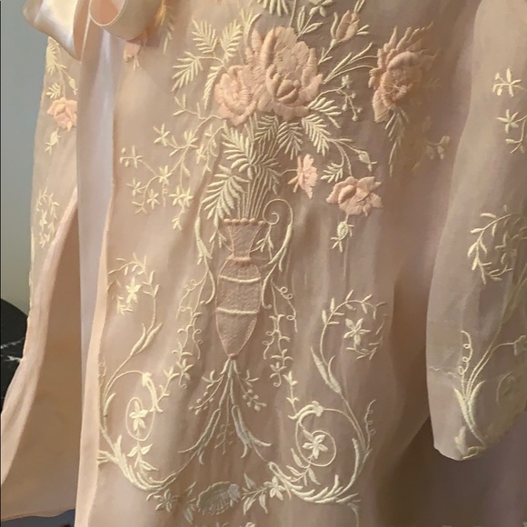 Vintage chiffon liseuse (worn over nightgown) - Picture 4 of 5